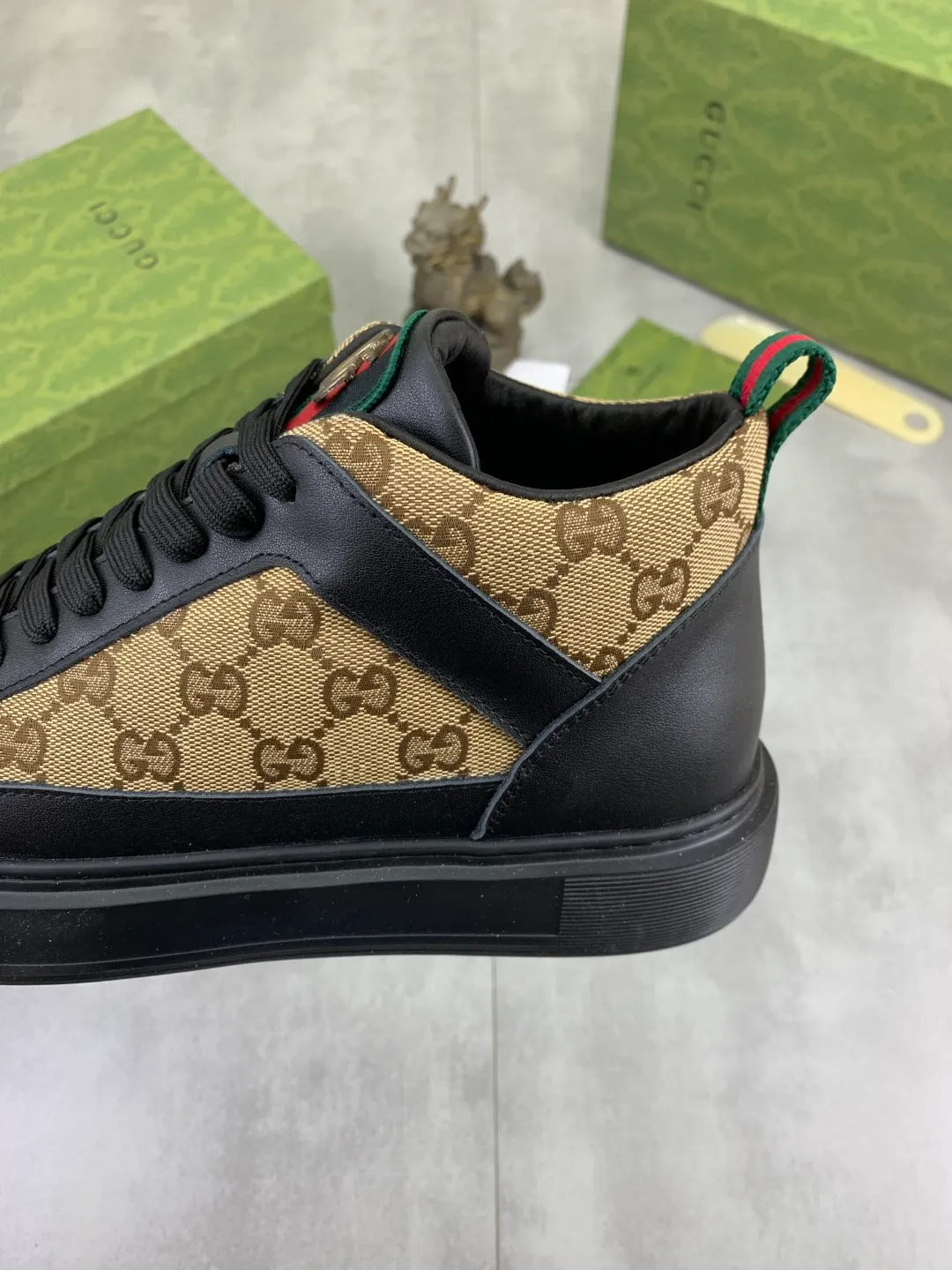 Men's men's shoes 💰P440💰 [New model] (GUCCI) official website's latest 🎁🎁casual and fashionable men's shoes 👟, hot style 💥 style is simple and elegant, exclusive for trendy men. Unique official website's latest brand double G elements Original 👑Gucci decoration, fashionable and generous, the fabric is original frosted calfskin✅Fully imported first-layer pigskin lining, the official website specifies wear-resistant, lightweight original rubber casual outsole, the classic model is taken in real life🎬38-44 2️⃣ colors available